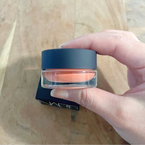 Nars Air Matte Sheer Cream Blush - Picture 6 of 8